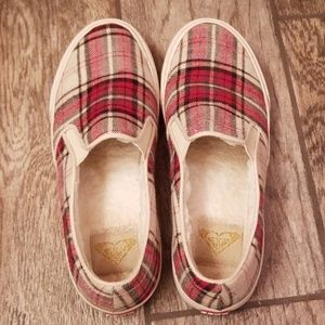 Roxy Plaid Fleece Lined Slip On Sneakers 7.5